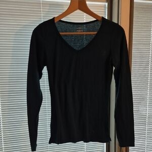 So Perfectly Soft Perfect V-Neck Long Sleeve Tee Shiry in size medium Dark Green